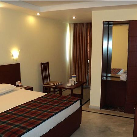 Hotel Swagat Palace Bhiwadi Exteriér fotografie